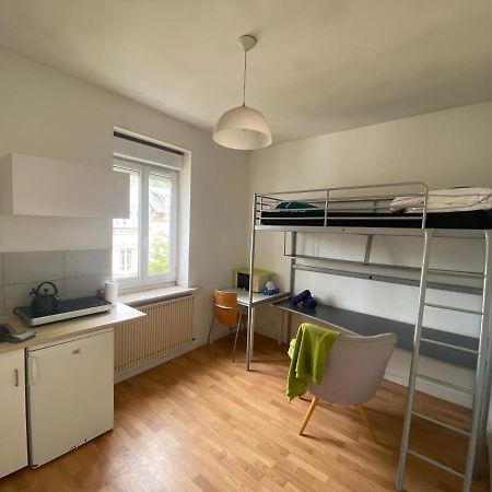 Petit Studio Calme Et Agreable Proche Gare Apartment Rouen Exterior photo